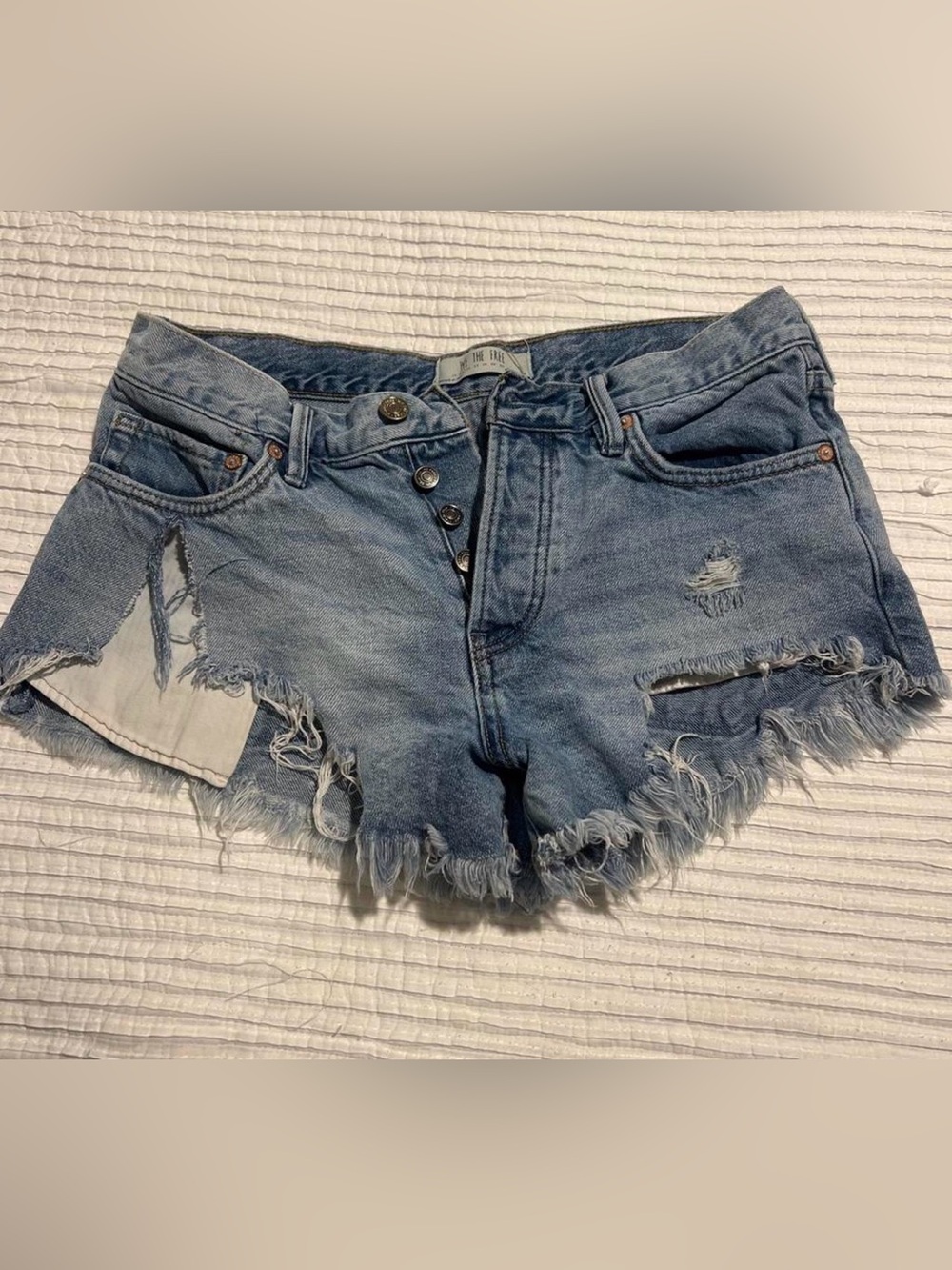 We The Free Light Blue Distressed Denim Cutoff Shorts - Picture 1 of 2